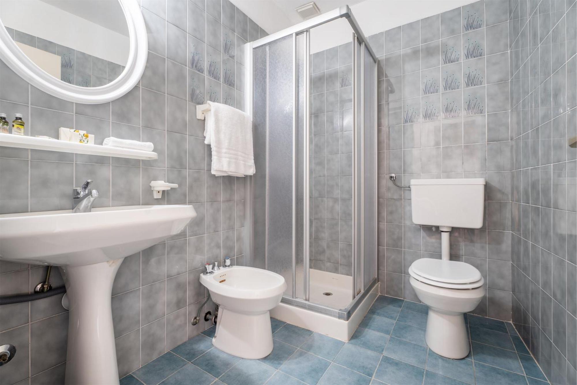 Lake Hotel Ifigenia Torbole Sul Garda Luaran gambar